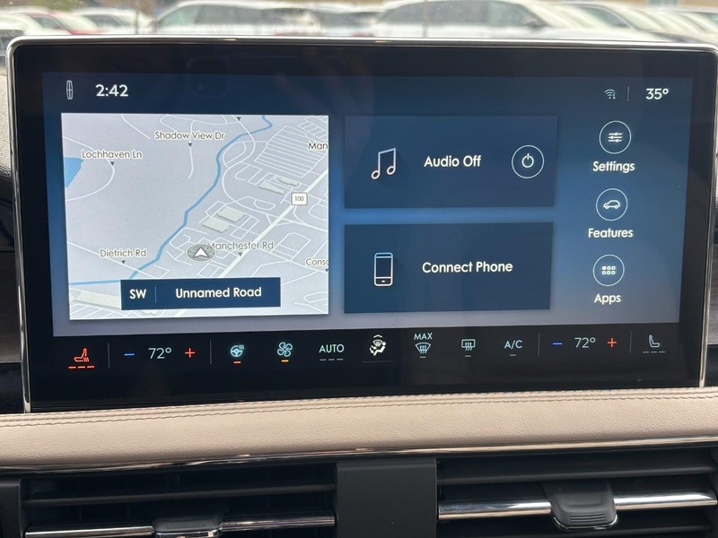 Lincoln Corsair Vehicle Full-screen Gallery Image 21