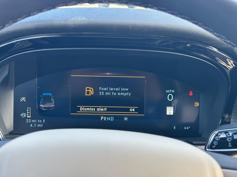 Lincoln Corsair Vehicle Full-screen Gallery Image 21