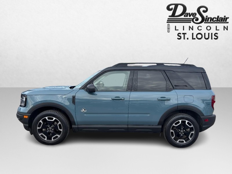 Ford Bronco Sport Vehicle Full-screen Gallery Image 08