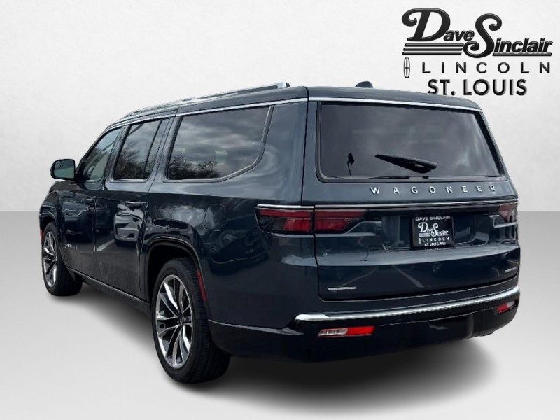 Jeep Wagoneer L Vehicle Full-screen Gallery Image 07