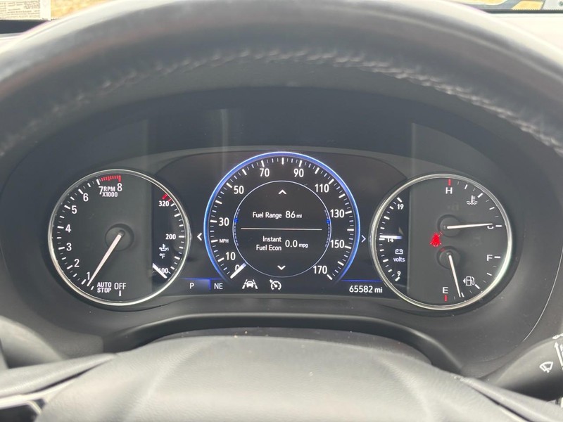 Buick Enclave Vehicle Full-screen Gallery Image 23