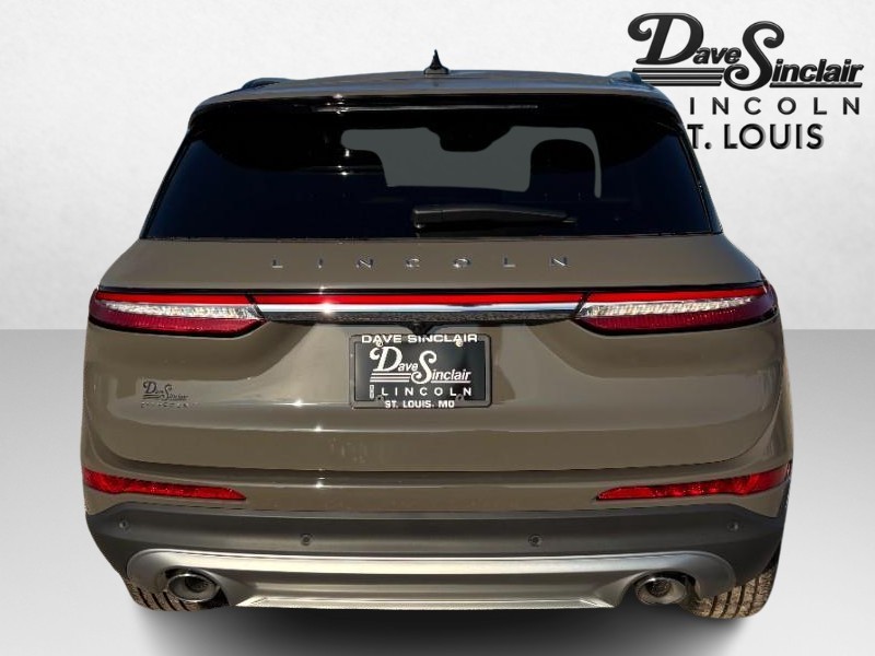 Lincoln Corsair Vehicle Full-screen Gallery Image 06