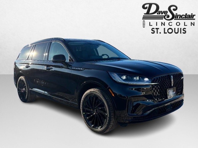 Lincoln Aviator Vehicle Full-screen Gallery Image 03