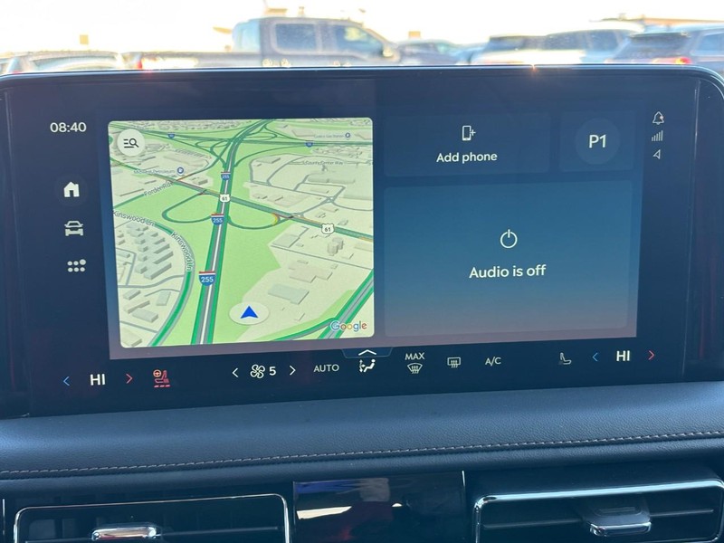 Lincoln Aviator Vehicle Full-screen Gallery Image 24