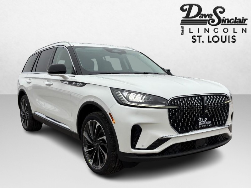 Lincoln Aviator Vehicle Full-screen Gallery Image 03