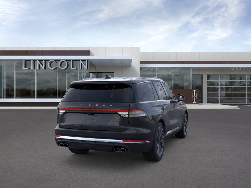 Lincoln Aviator Vehicle Full-screen Gallery Image 09