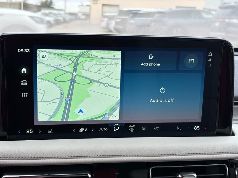 Lincoln Aviator Vehicle Full-screen Gallery Image 24