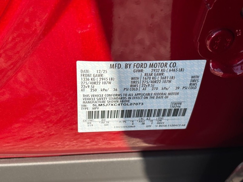 Lincoln Aviator Vehicle Full-screen Gallery Image 27