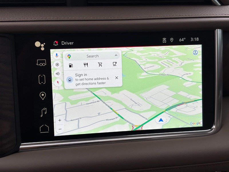 GMC Yukon Vehicle Full-screen Gallery Image 25