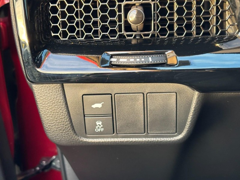 Honda CR-V Hybrid Vehicle Full-screen Gallery Image 18