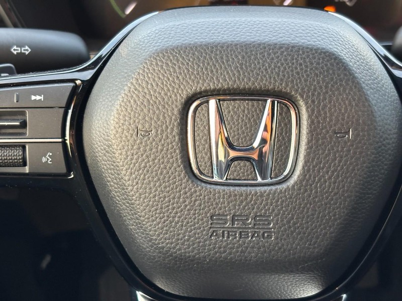 Honda CR-V Hybrid Vehicle Full-screen Gallery Image 20