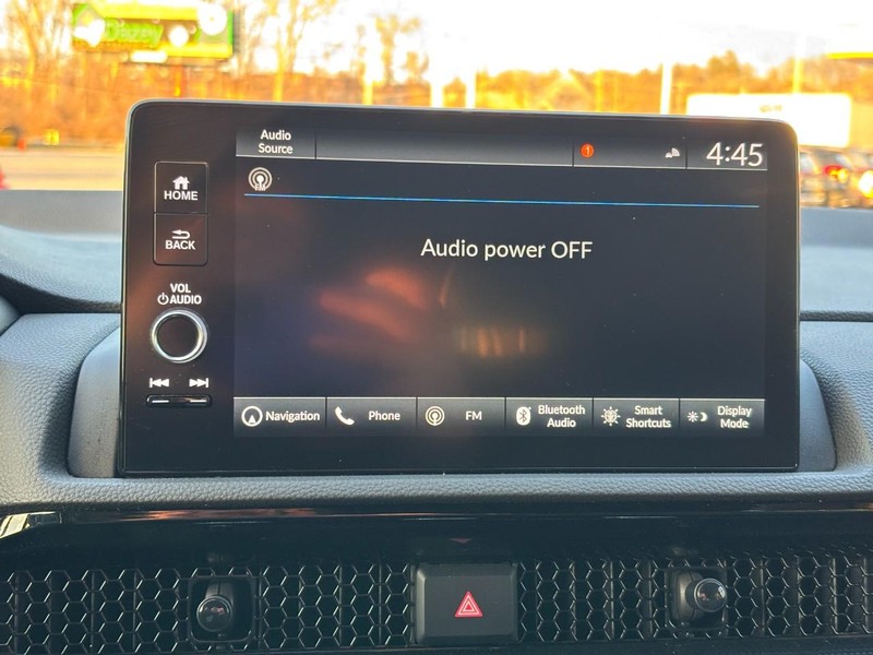 Honda CR-V Hybrid Vehicle Full-screen Gallery Image 23