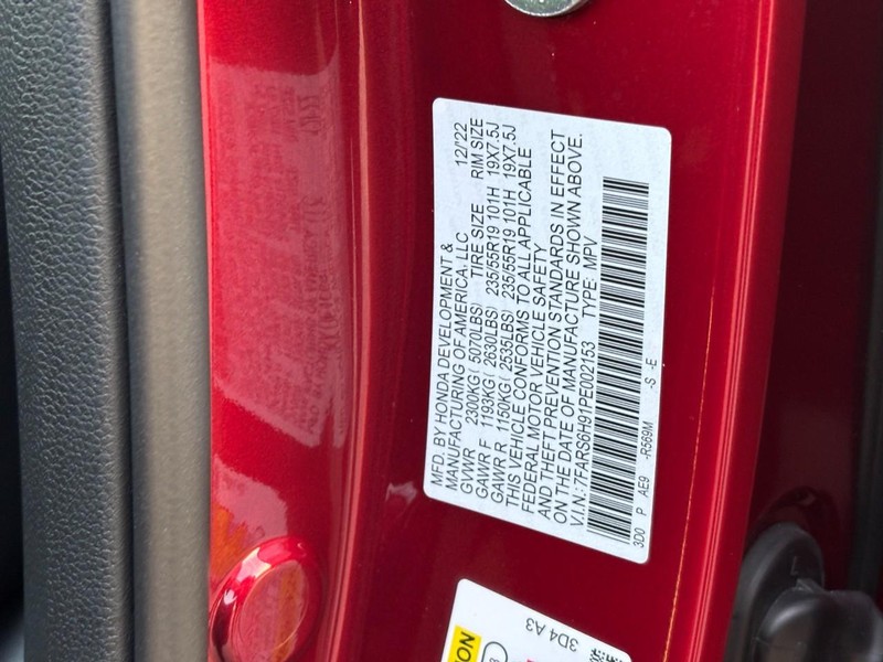 Honda CR-V Hybrid Vehicle Full-screen Gallery Image 27