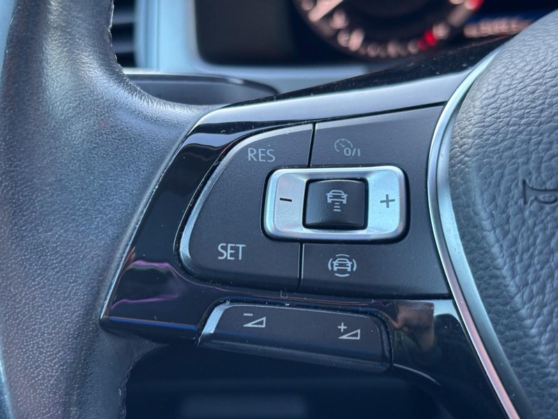 Volkswagen Atlas Vehicle Full-screen Gallery Image 20