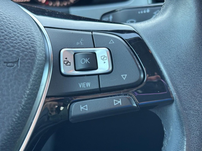 Volkswagen Atlas Vehicle Full-screen Gallery Image 21