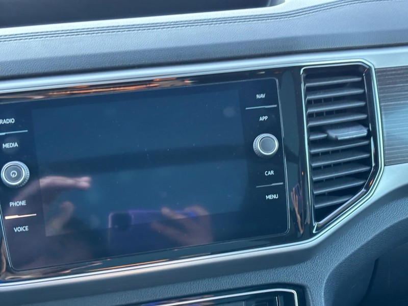 Volkswagen Atlas Vehicle Full-screen Gallery Image 23