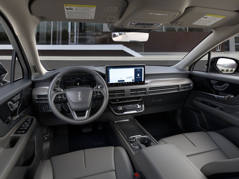 Lincoln Corsair Vehicle Full-screen Gallery Image 10