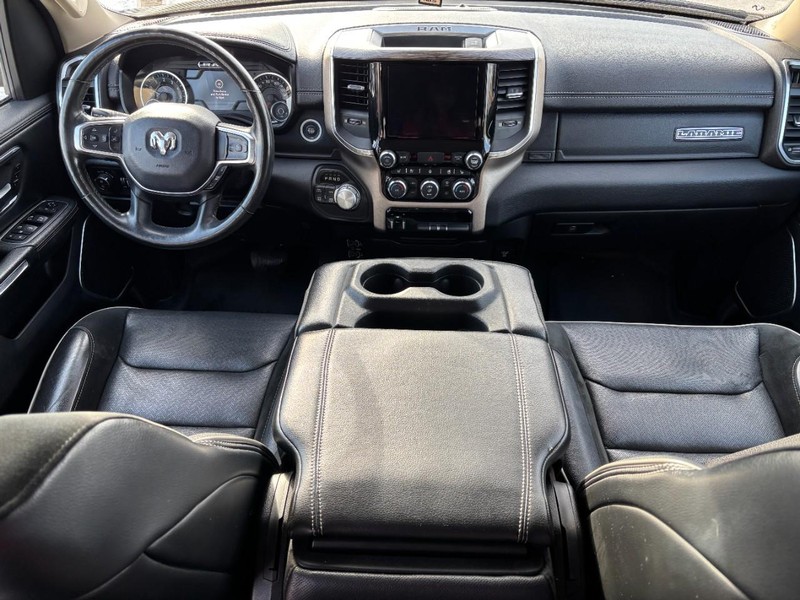 Ram 1500 Vehicle Full-screen Gallery Image 12