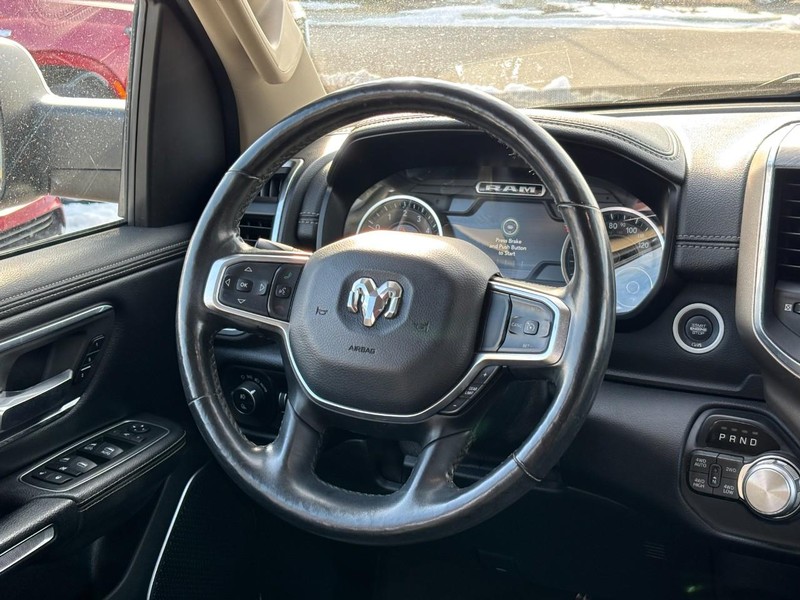 Ram 1500 Vehicle Full-screen Gallery Image 13