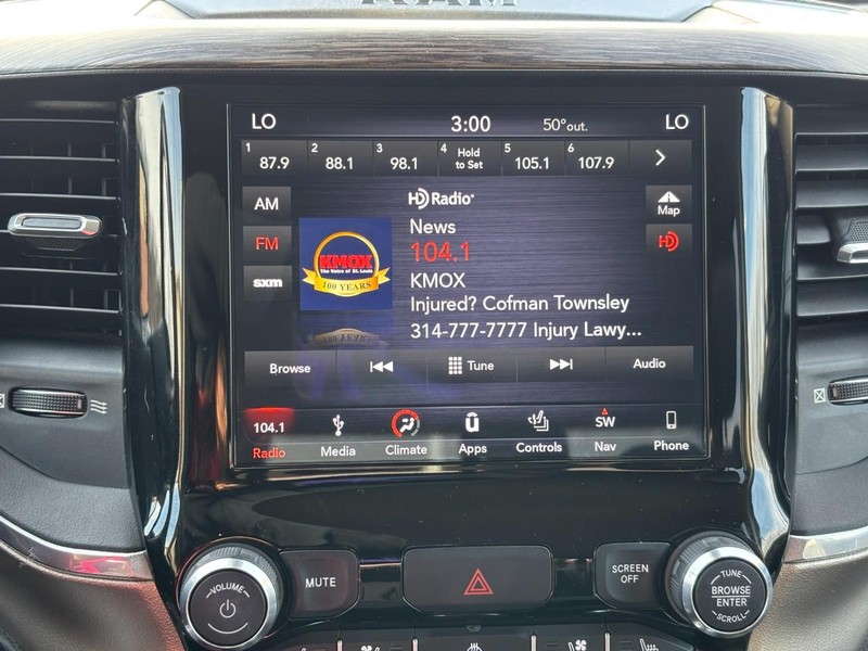 Ram 1500 Vehicle Full-screen Gallery Image 22