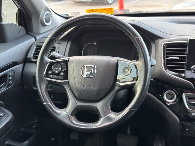 Honda Pilot Vehicle Full-screen Gallery Image 13