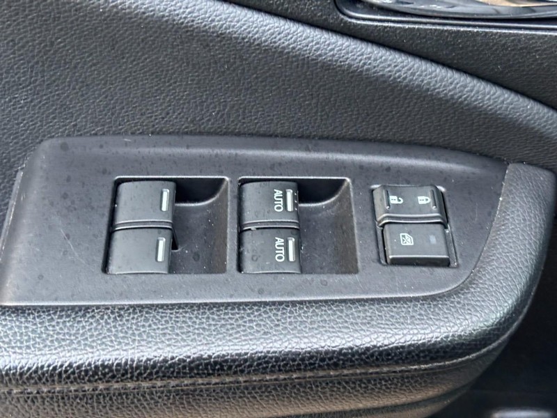 Honda Pilot Vehicle Full-screen Gallery Image 17