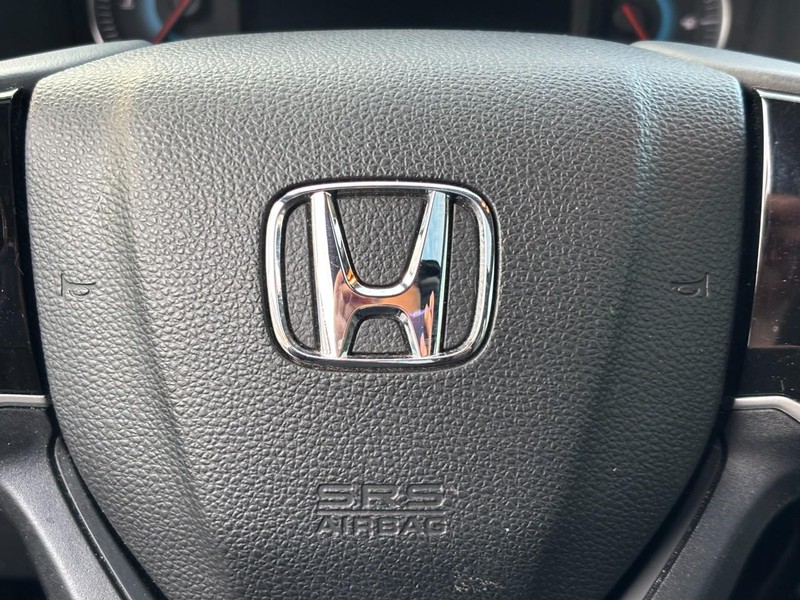 Honda Pilot Vehicle Full-screen Gallery Image 21