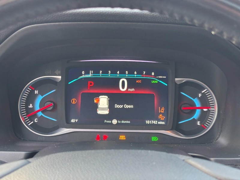 Honda Pilot Vehicle Full-screen Gallery Image 23