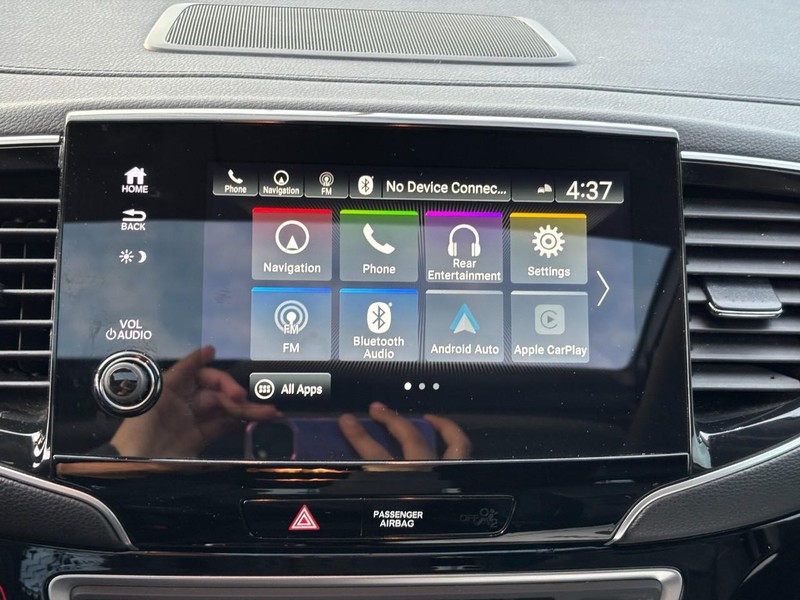 Honda Pilot Vehicle Full-screen Gallery Image 24