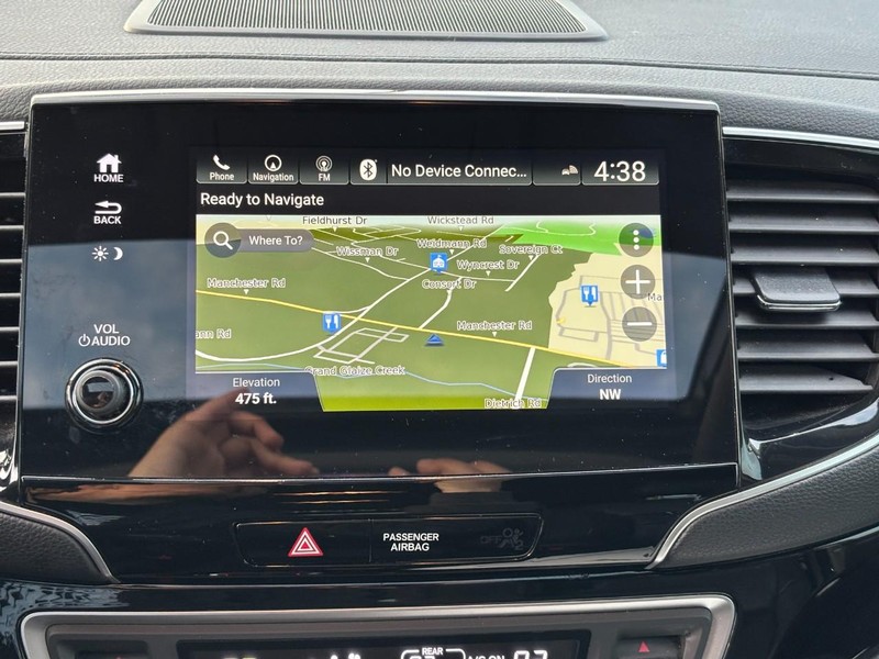 Honda Pilot Vehicle Full-screen Gallery Image 25