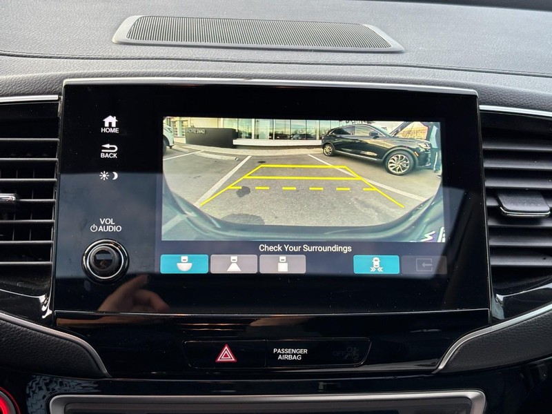 Honda Pilot Vehicle Full-screen Gallery Image 26