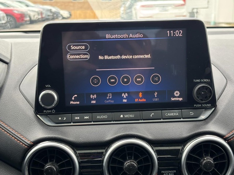 Nissan Sentra Vehicle Full-screen Gallery Image 21