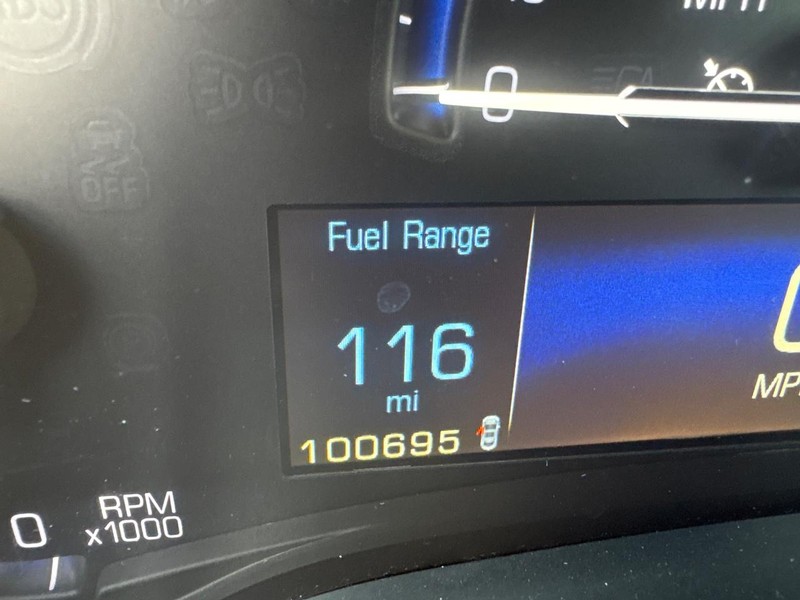 Cadillac SRX Vehicle Full-screen Gallery Image 07