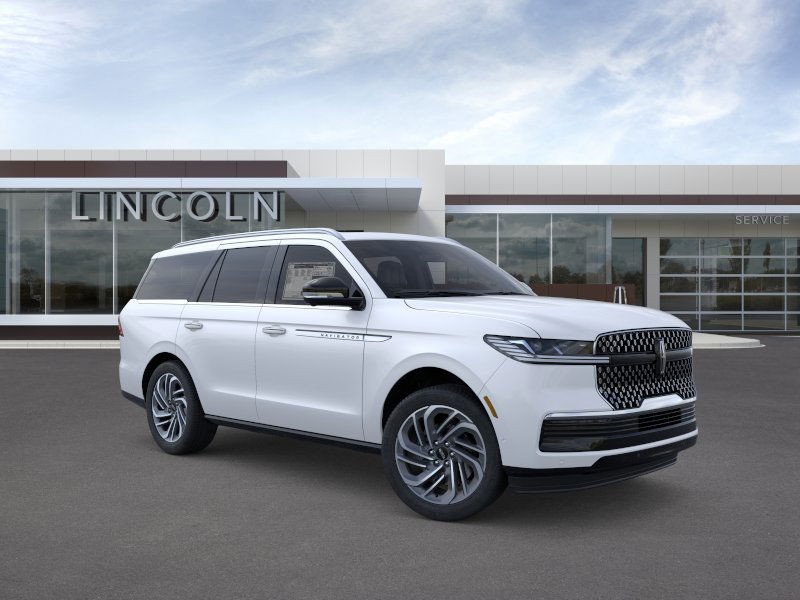 Lincoln Navigator Vehicle Full-screen Gallery Image 07
