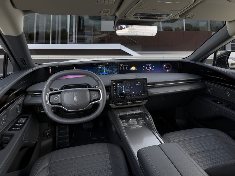 Lincoln Nautilus Vehicle Full-screen Gallery Image 10