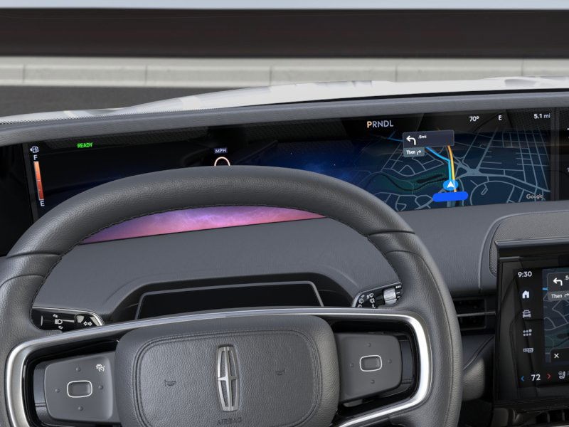 Lincoln Nautilus Vehicle Full-screen Gallery Image 14