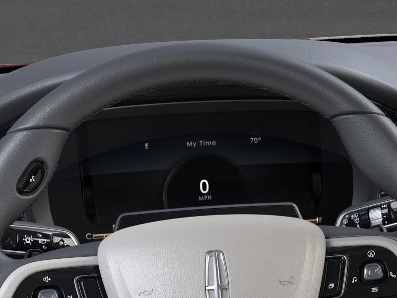 Lincoln Corsair Vehicle Full-screen Gallery Image 14