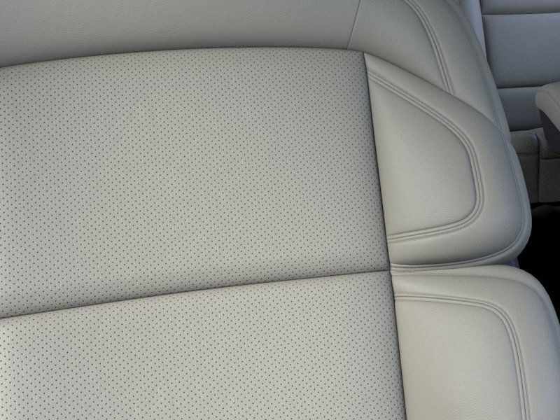 Lincoln Navigator Vehicle Full-screen Gallery Image 17