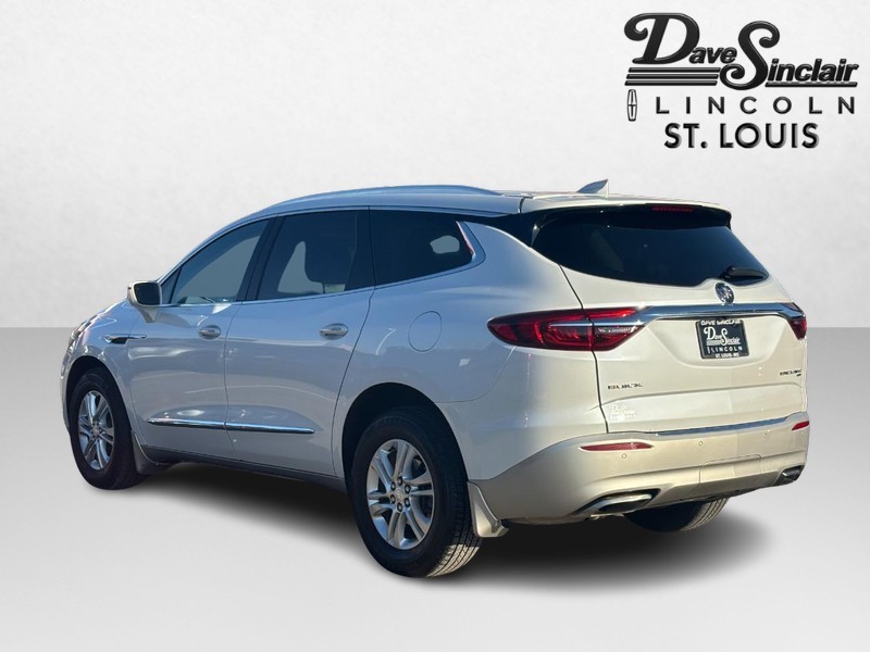 Buick Enclave Vehicle Full-screen Gallery Image 05