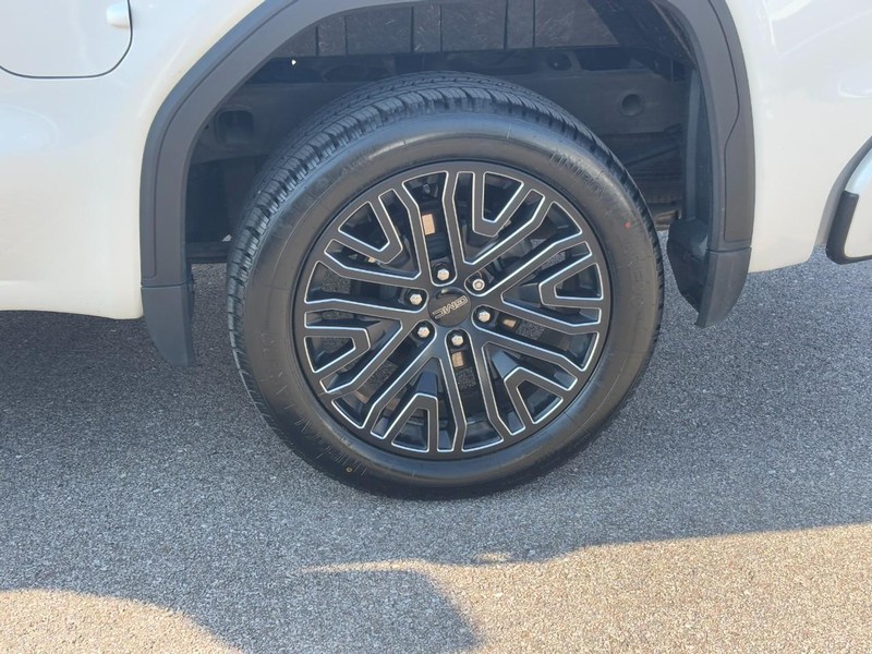 GMC Sierra 1500 Vehicle Full-screen Gallery Image 10