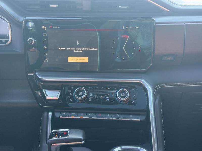 GMC Sierra 1500 Vehicle Full-screen Gallery Image 14