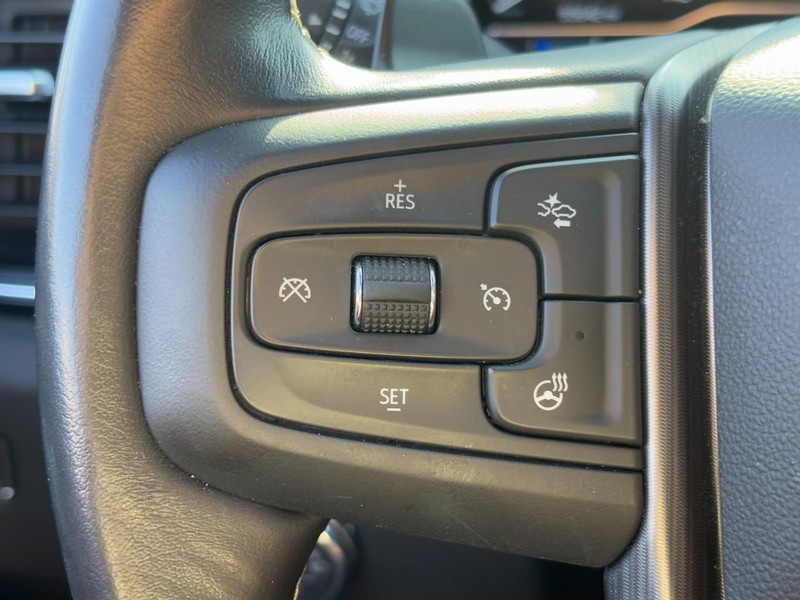 GMC Sierra 1500 Vehicle Full-screen Gallery Image 18