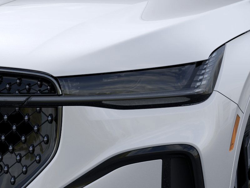 Lincoln Nautilus Vehicle Full-screen Gallery Image 19