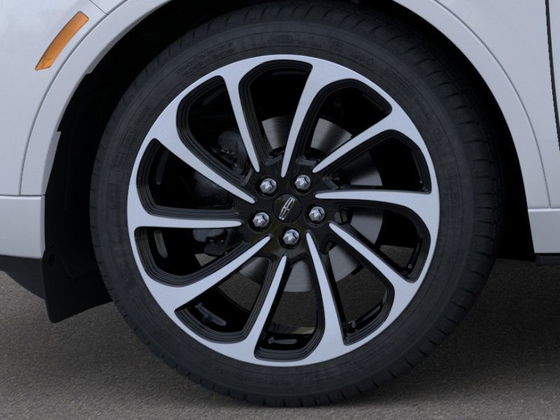 Lincoln Nautilus Vehicle Full-screen Gallery Image 20