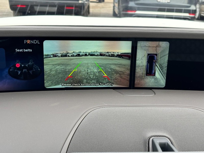 Lincoln Nautilus Vehicle Full-screen Gallery Image 24