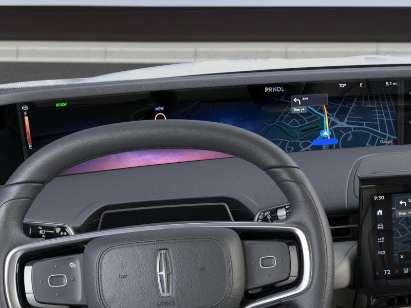 Lincoln Nautilus Vehicle Full-screen Gallery Image 14