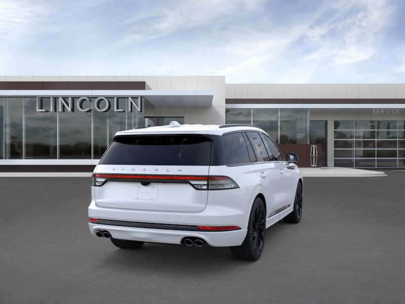 Lincoln Aviator Vehicle Full-screen Gallery Image 09