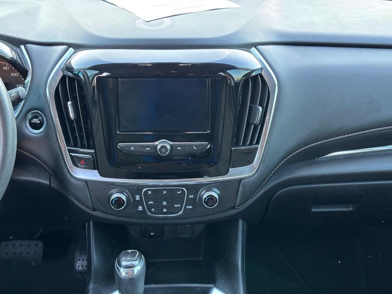 Chevrolet Traverse Vehicle Full-screen Gallery Image 14