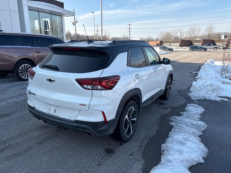 Chevrolet Trailblazer Vehicle Full-screen Gallery Image 03