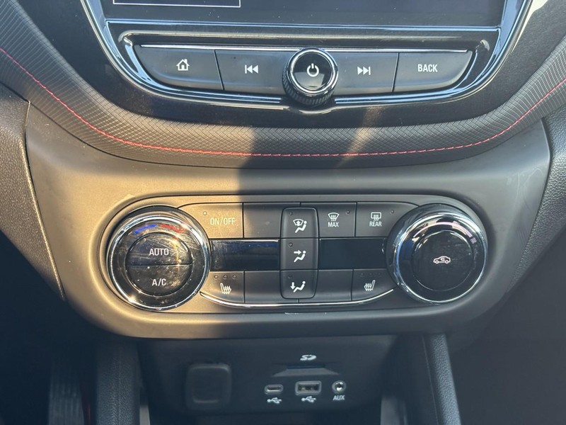 Chevrolet TrailBlazer Vehicle Full-screen Gallery Image 24